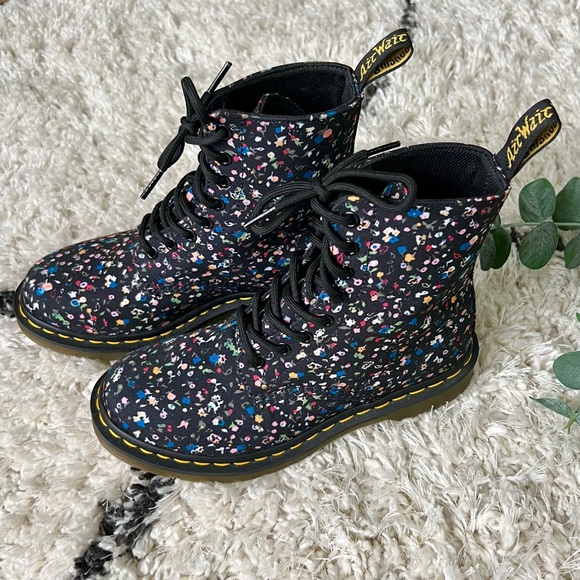 ❗️Sold❗️Dr. Martens • Page Courtney Floral Combat Boots Canvas Rubber Sole - Picture 5 of 16